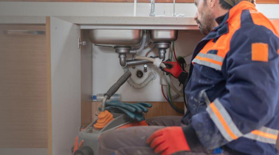 Professional tankless water heater installation services in Hormigueros, PR